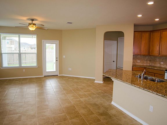 Living/Kitchen