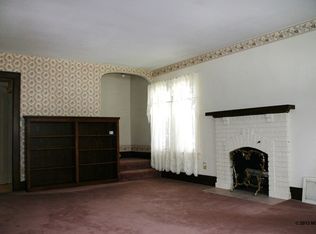 32 S Vermont Ave, Mason City, IA 50401