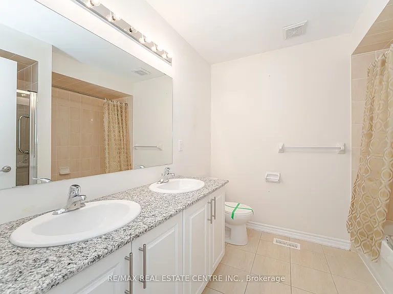 11 Yately St — Photo 17