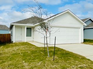 6933 Calcite Trl, Elmendorf, TX 78112