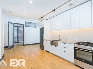 42-22 27th St #903, Long Island City, NY 11101