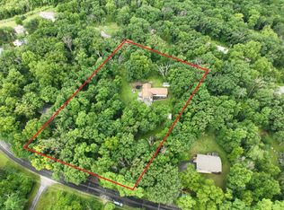 N6089 Lyons Rd, Burlington, WI 53105