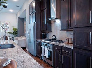 2826 Clay St, Houston, TX 77003