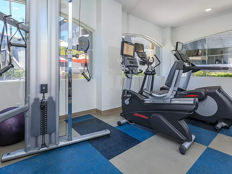 STATE-OF-THE-ART FITNESS CENTER