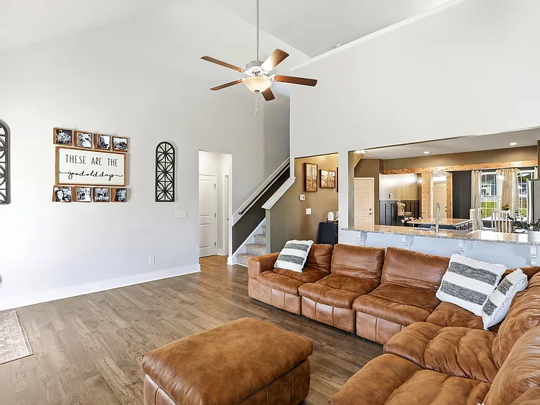 409 Gooseneck Ln — Photo 9
