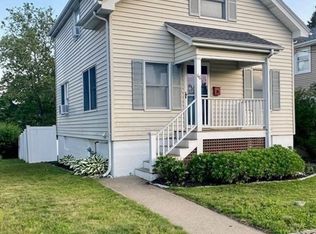 46 Madison St, Dedham, MA 02026