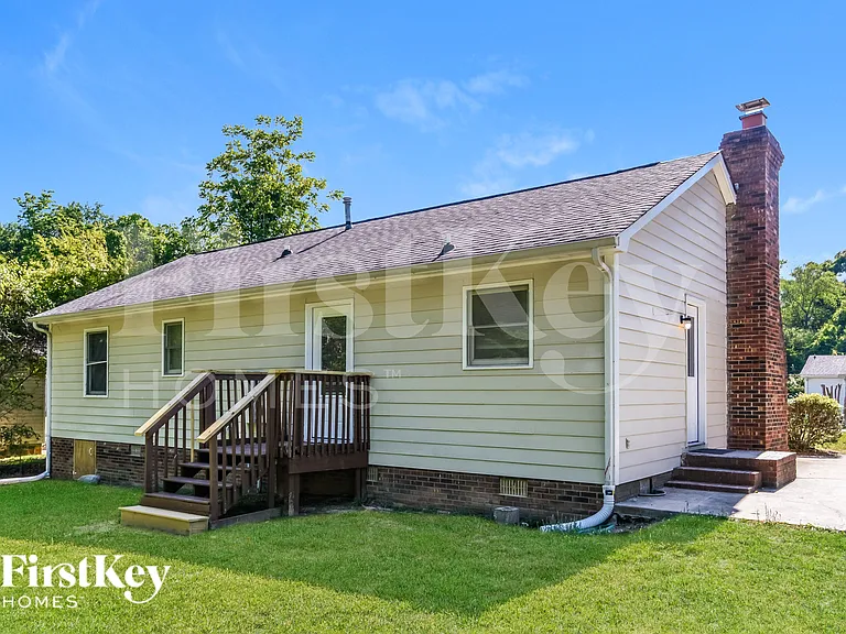 814 Dewey St — Photo 17
