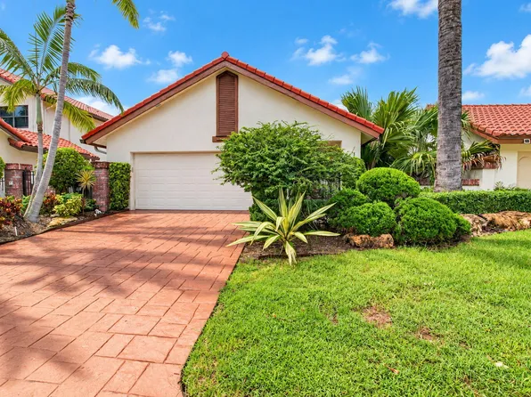 21676 Club Villa Terrace, Boca Raton, FL 33433