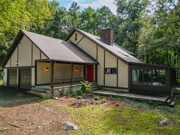 20 Hi View Dr, Scituate, RI 02831