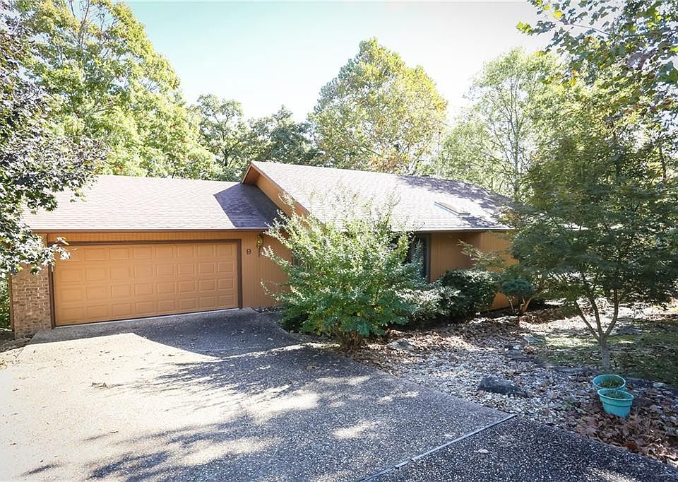 1st image of 9 Aberdeen Dr