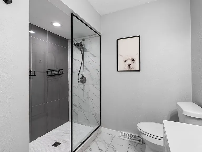 1050 S Monaco Pkwy #145 — Photo 11