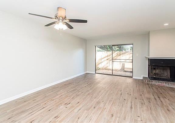 2nd image of 382 Fairway Dr APT 21