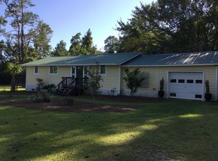 1538 Sloop Point Rd, Hampstead, NC 28443