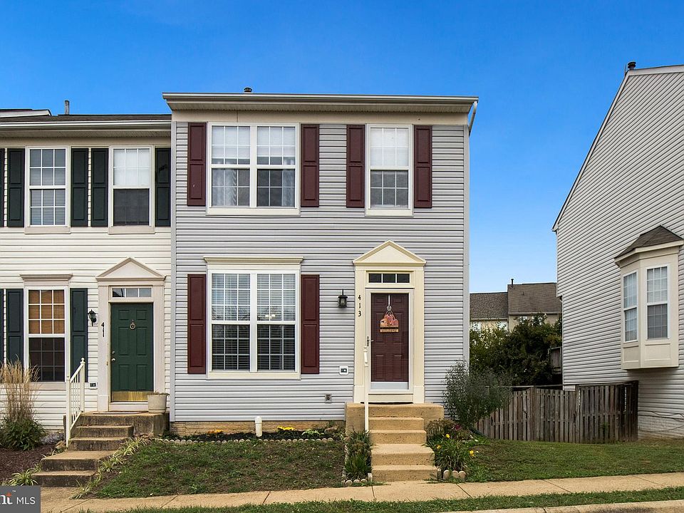 1st image of 413 Pearlbush Sq NE
