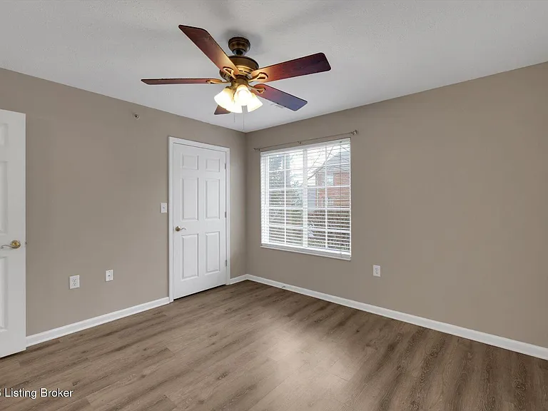 6403 Shelton Cir #102 — Photo 24