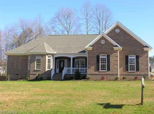 4707 Beacon Park, Walkertown, NC 27051