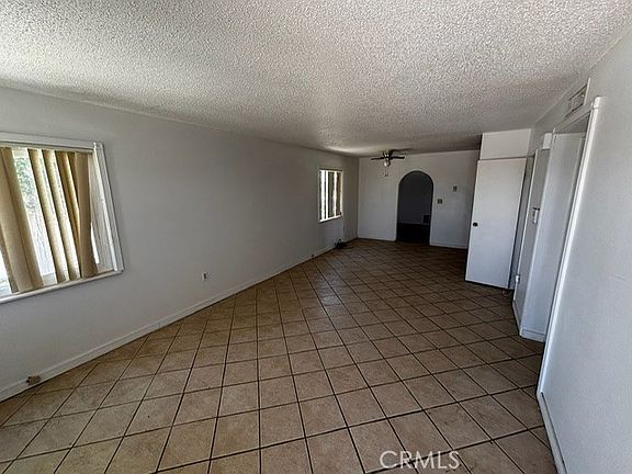 3rd image of 1021 E Chanslor Way