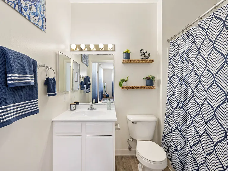Marley Manor Luxury Apartment Homes — Photo 23