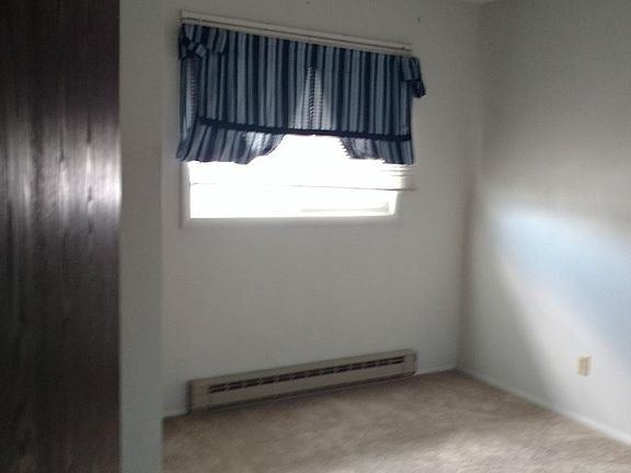 2nd image of 203 Parkcrest Way