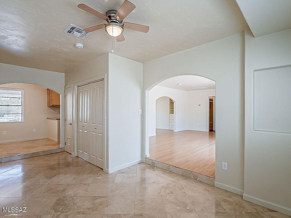 1st image of 2858 E Alta Vista St