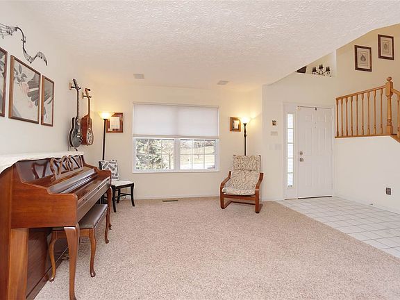 5th image of 2005 Westborough Dr
