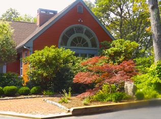 443 Elliott Rd, Centerville, MA 02632