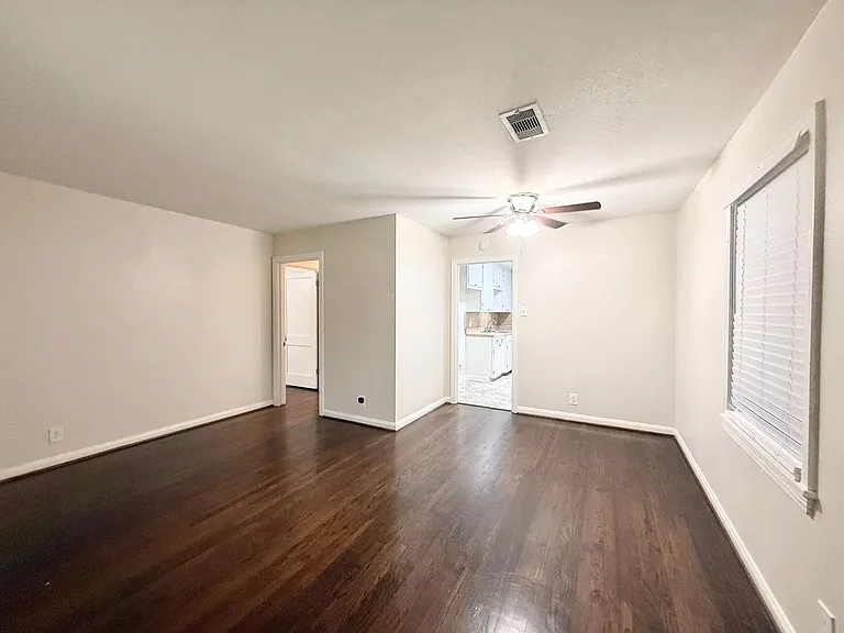 1232 San Felipe St — Photo 4
