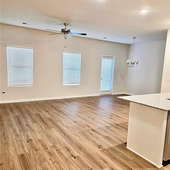 6386 Sundowner Pl SW — Photo 4