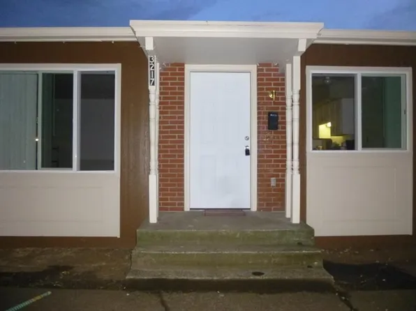 3217 Grand Blvd, Vancouver, WA 98661