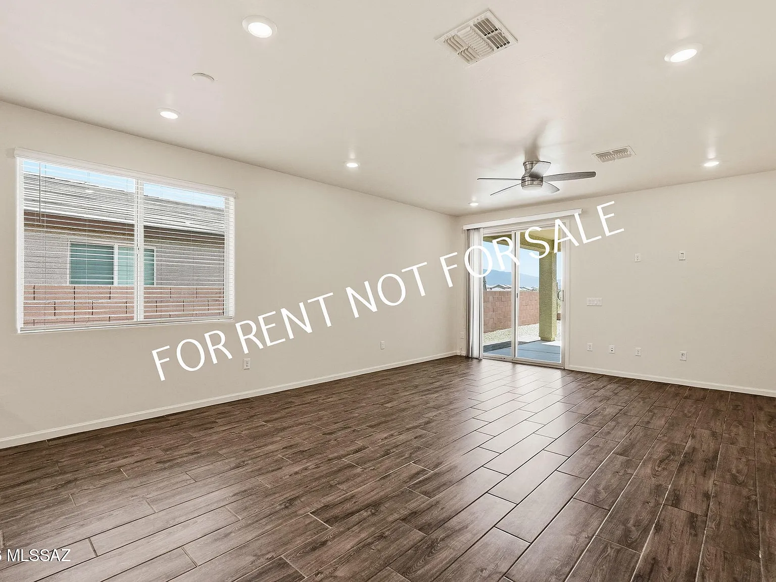 4 bed, 3.0 bath, 1939 sqft, $2,195 — Photo 3