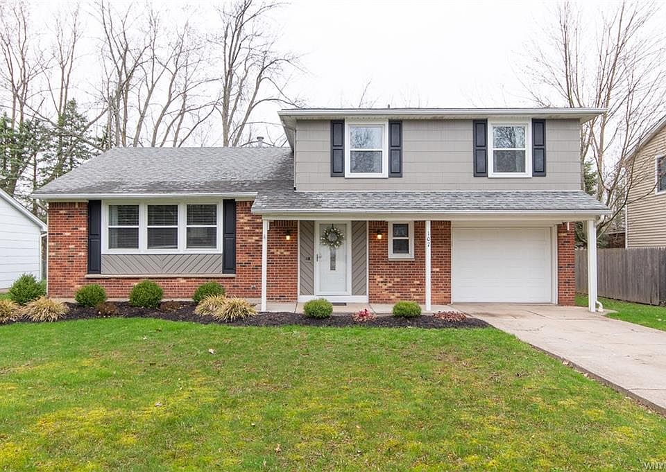 1st image of 107 Montbleu Dr
