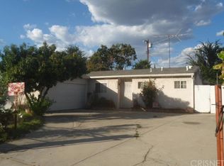 17943 Cantara St, Reseda, CA 91335