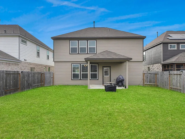 4239 Wyanngate Dr — Photo 32