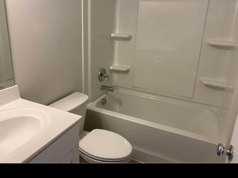 196 Liam St — Photo 1