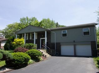 2909 Hickory Rd, Homewood, IL 60430