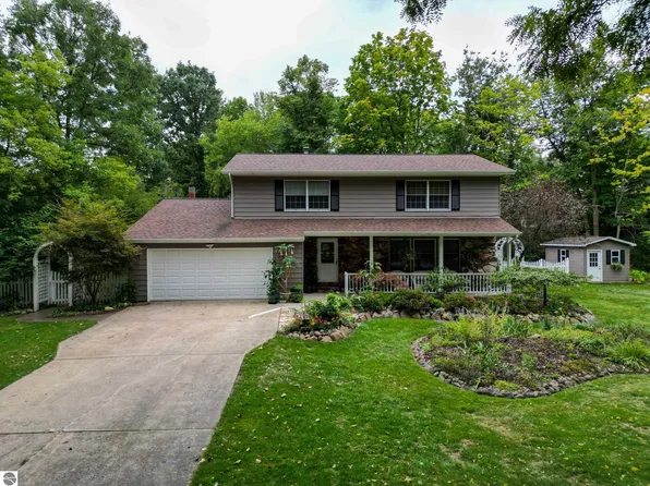 531 Cedar Dr, Mount Pleasant, MI 48858