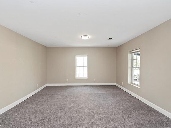 4th image of 1012 S Josephine Boyd St