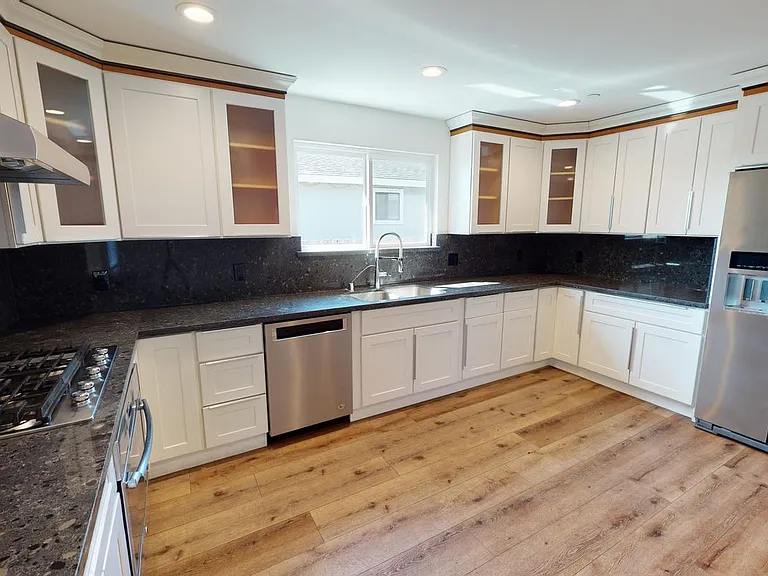 188 Jasmine Way — Photo 7