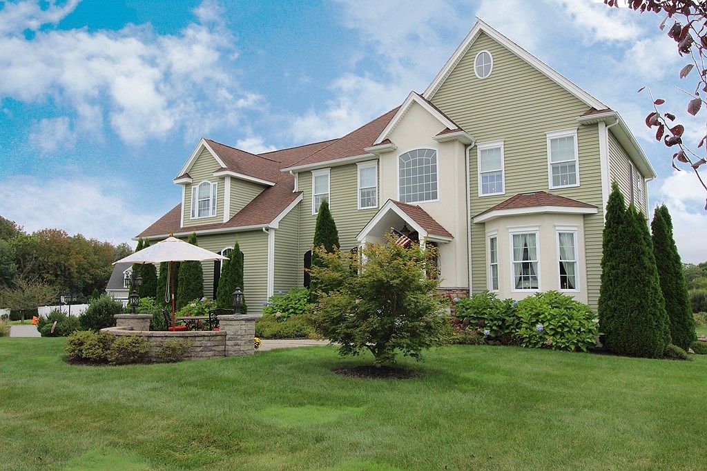 51 Girards Way, North Attleboro, MA 02760 Zillow