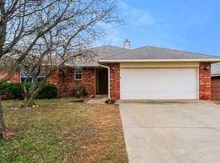 716 Cavecreek St, Norman, OK 73071