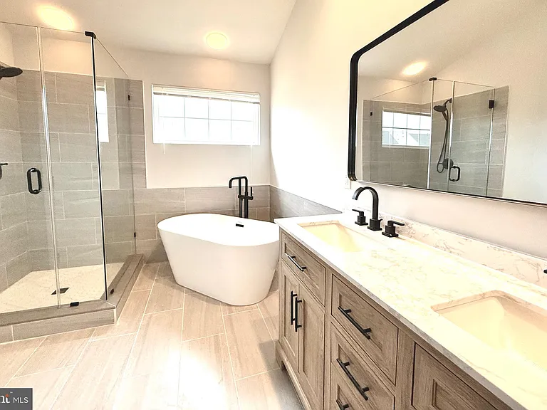 9147 Ribbon Falls Loop — Photo 29