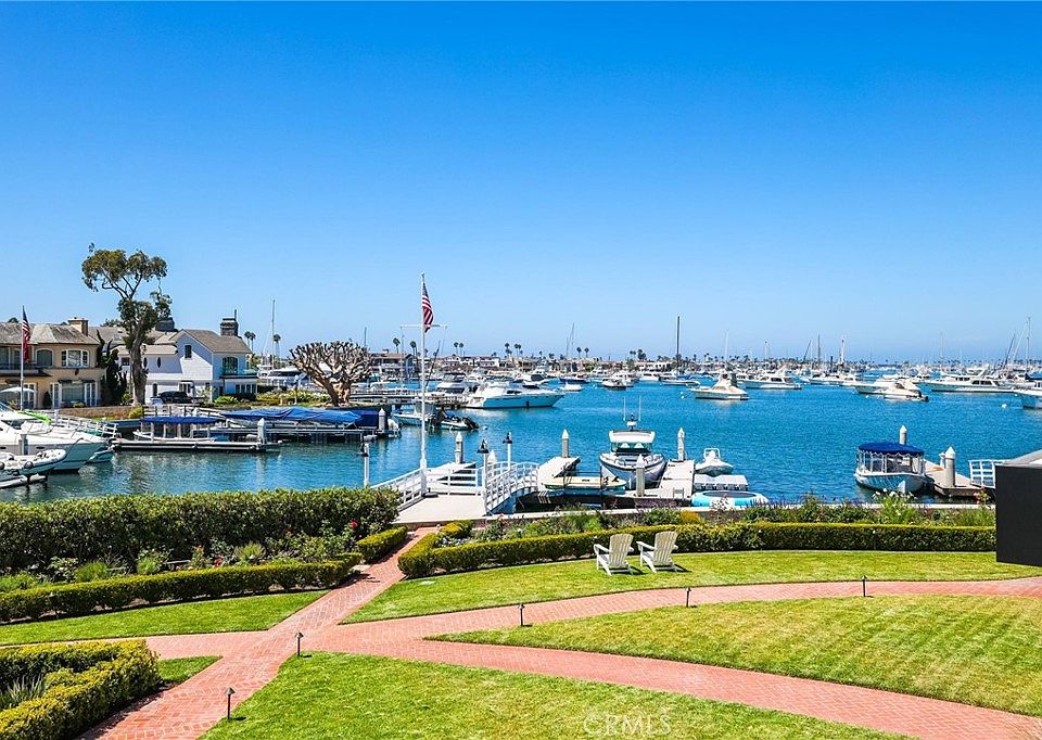 1st image of 21 Bay Is