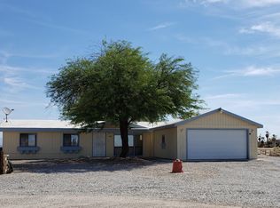 2366 Maui Ln, Thermal, CA 92274