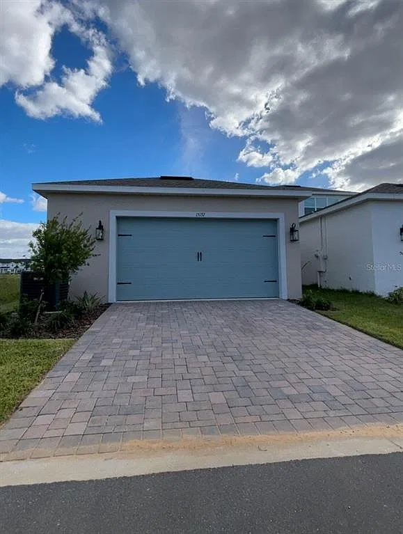 4 bed, 3.0 bath, 2686 sqft, $3,300 — Photo 3