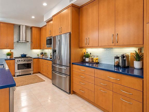 5th image of 10884 Kimball Pl