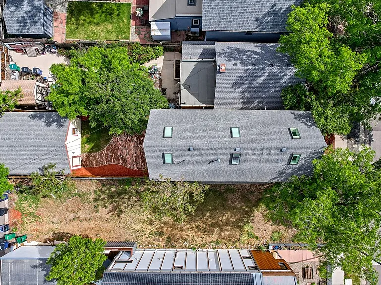 2250 N Washington St — Photo 30