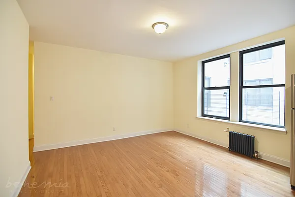 Rented by Bohemia Realty Group | media 7