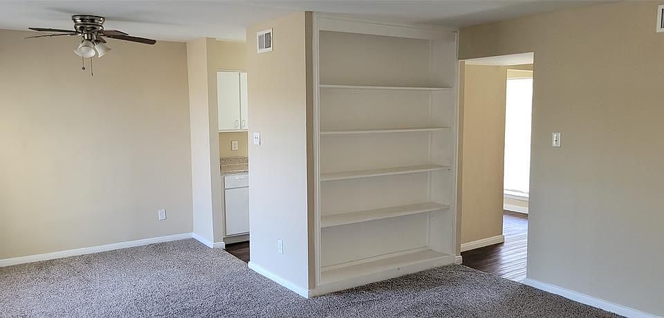1st image of 5625 Antoine Dr #1512
