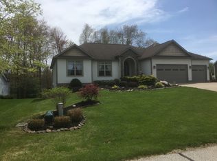 2798 Alexandria Ct, Uniontown, OH 44685