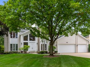 1422 Daniel Ct, Northbrook, IL 60062